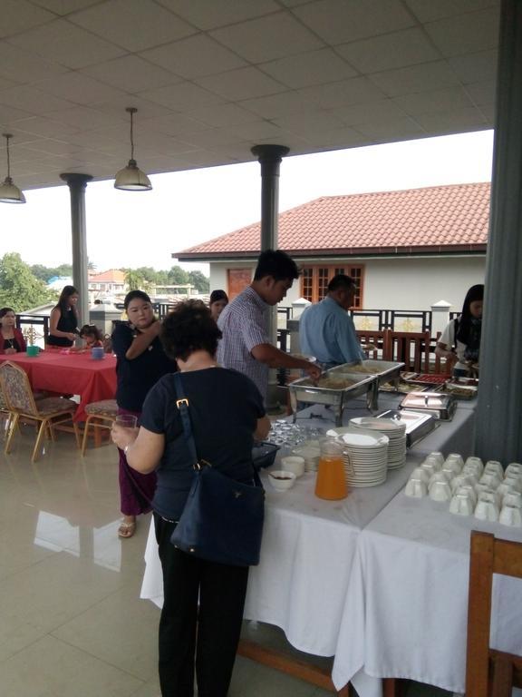 Inlay Palace Hotel Nyaung Shwe Buitenkant foto