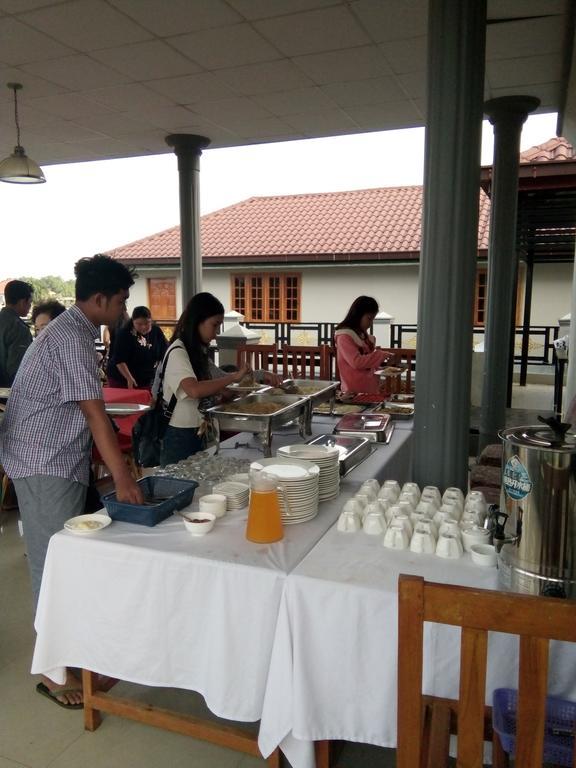 Inlay Palace Hotel Nyaung Shwe Buitenkant foto