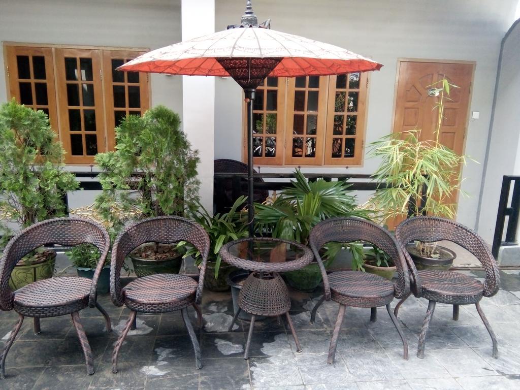 Inlay Palace Hotel Nyaung Shwe Buitenkant foto
