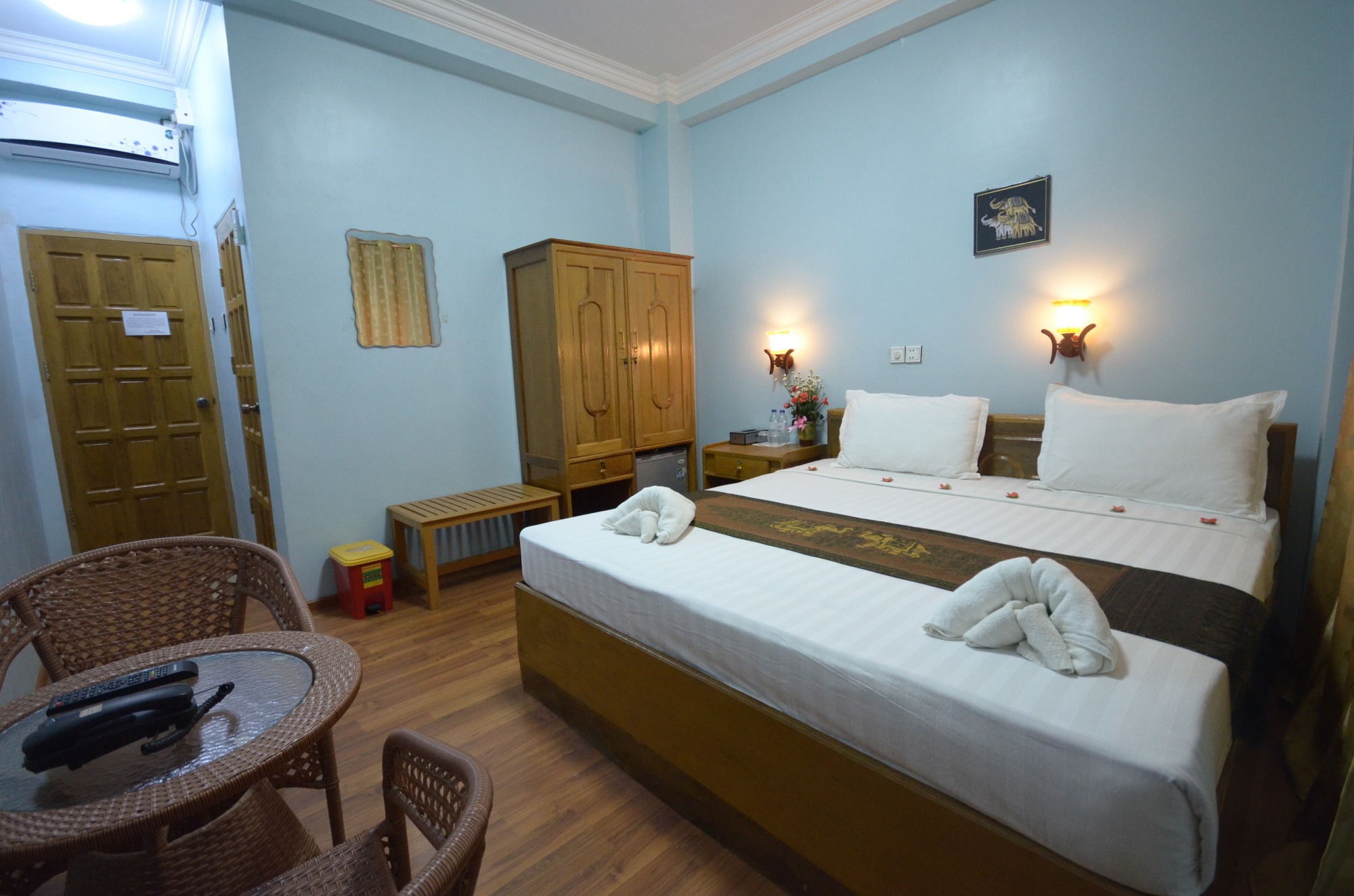 Inlay Palace Hotel Nyaung Shwe Buitenkant foto